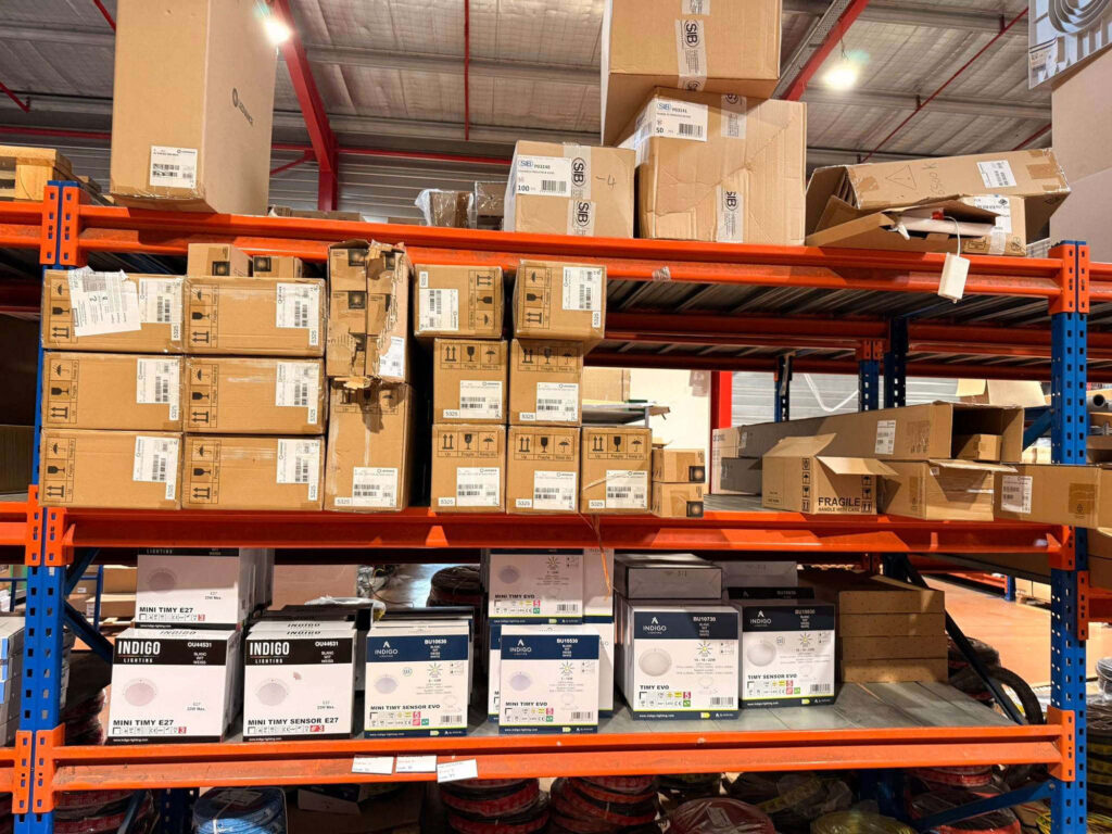 Stock plafonnier